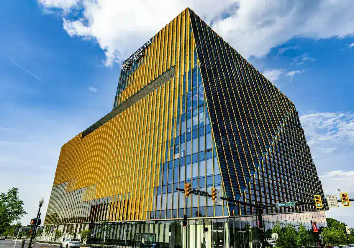 Ahmedabad Positions Itself as Global Tech Hub with Rs 15,000 Crore IT SEZ Project
