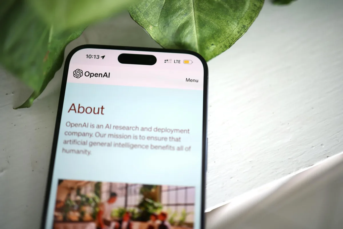 Apple Prepares Major Siri Overhaul to Challenge AI Rivals