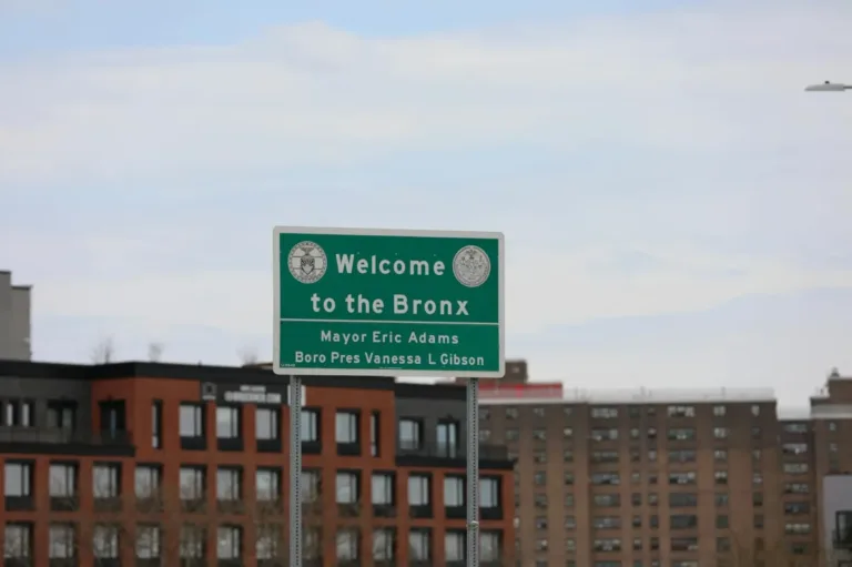 Billionaire vs. Mayor: NYC Tax Battle Heats Up, Threatening Major Development