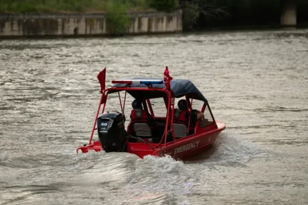 Boat Explosion Near Miami Hospitalizes Eleven, Triggers Safety Review
