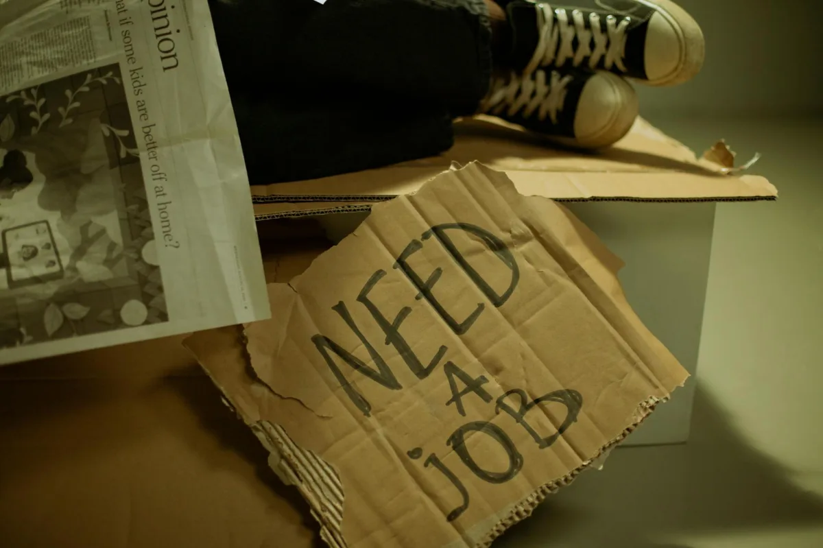 Context: A Resilient Job Market Amidst Economic Fluctuations