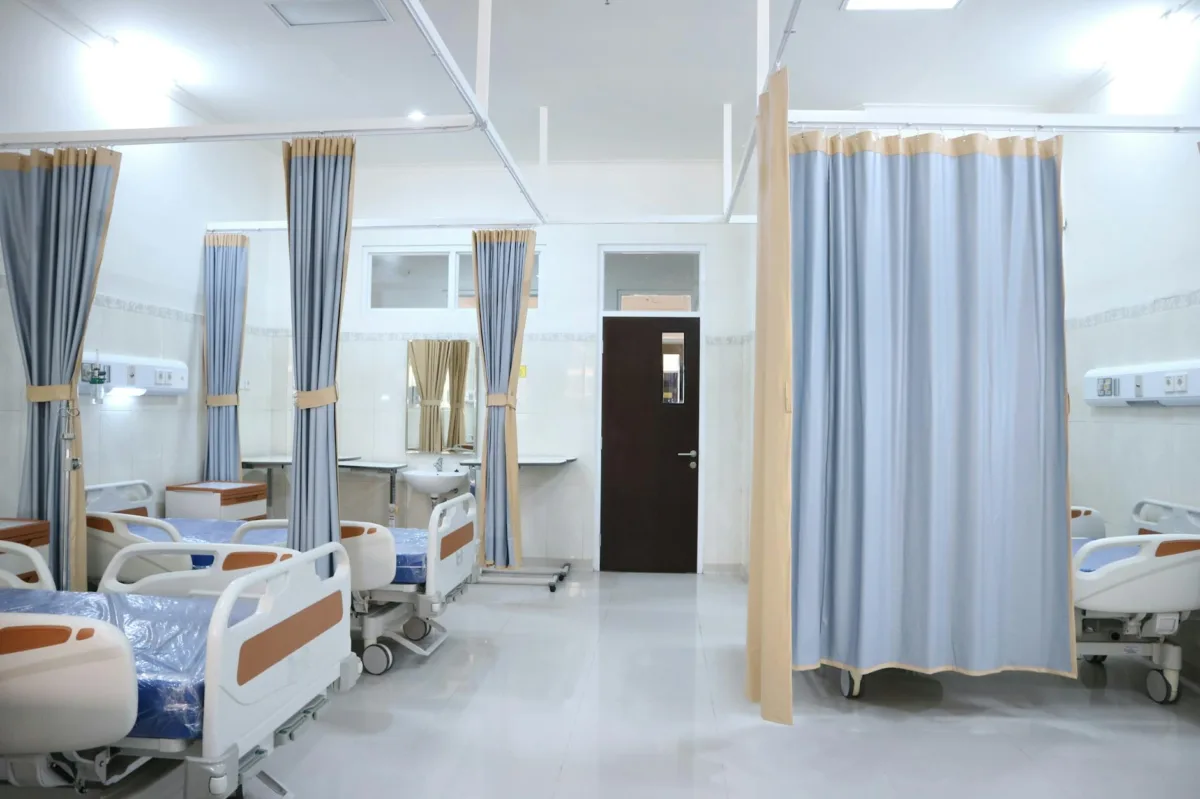 Global Health Authorities Respond to Hantavirus Outbreak Linked to Cruise Industry