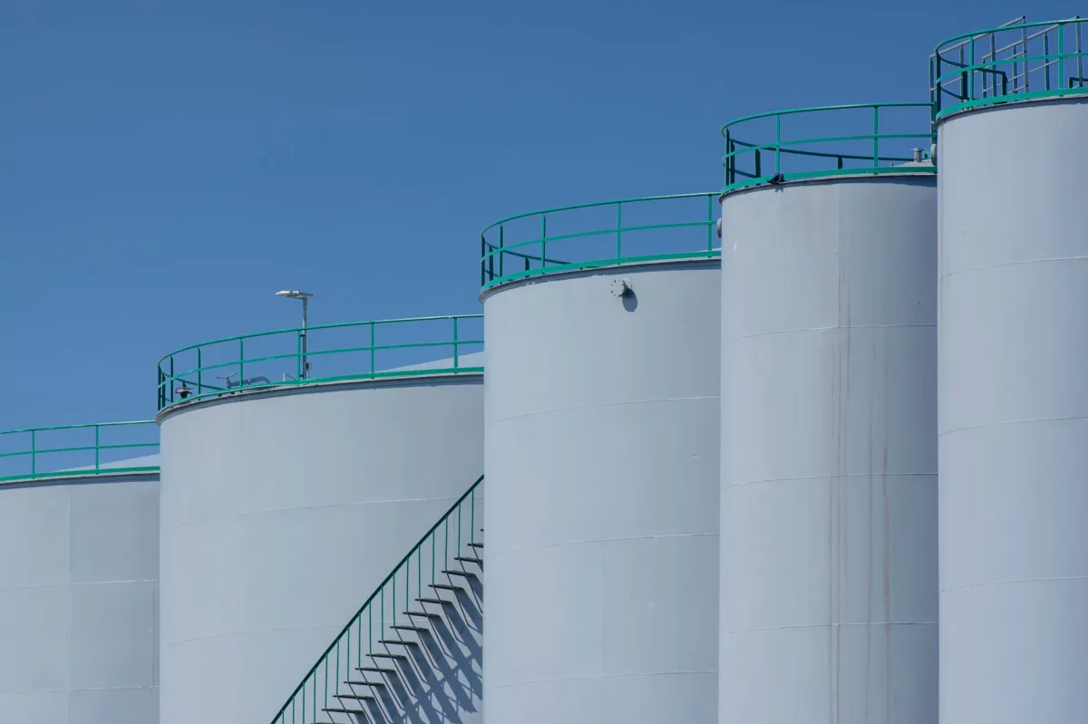 Global Oil Markets Brace for Volatility as Iran-U.S. Deal Speculation Mounts
