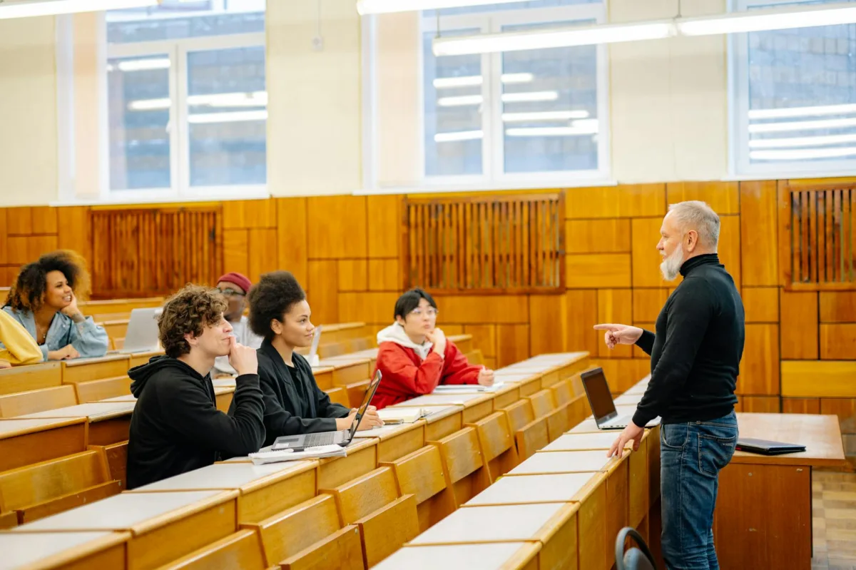 Harvard Faculty Votes to Curb Grade Inflation with New Grading Limits