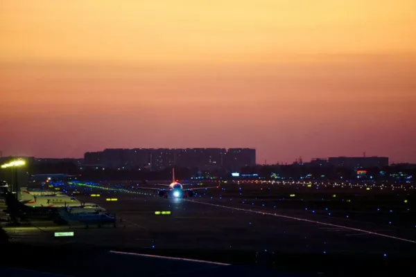 Indian Aviation Faces Headwinds as Carriers Scale Back Global Operations