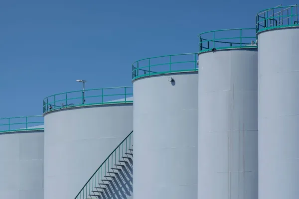 Indian Government Mandates 30-Day LPG Reserves Amid West Asia Supply Concerns