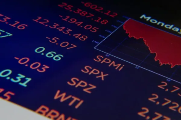 Indian Markets Falter as Rupee Weakens and Inflation Fears Mount