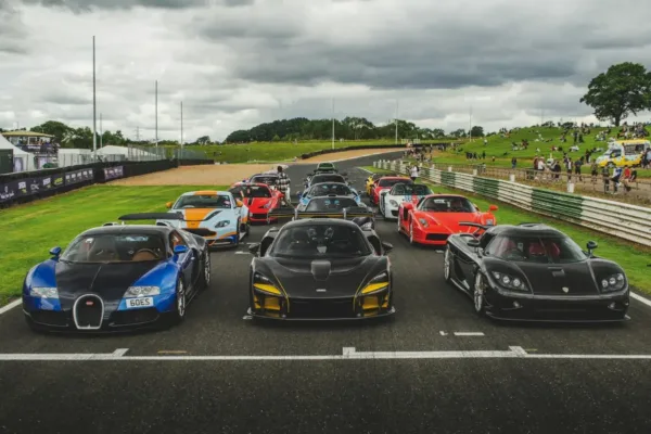 Lamborghini Temerario vs. Ferrari 296 GTB: The Battle for Supercar Supremacy