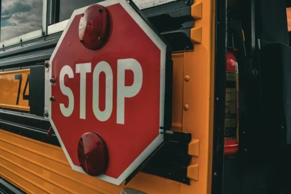 Mississippi Students Prevent School Bus Crash After Driver Loses Consciousness