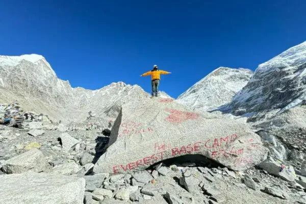 Mountaineer Merges Classical Dance with High-Altitude Exploration at Mount Everest Base Camp