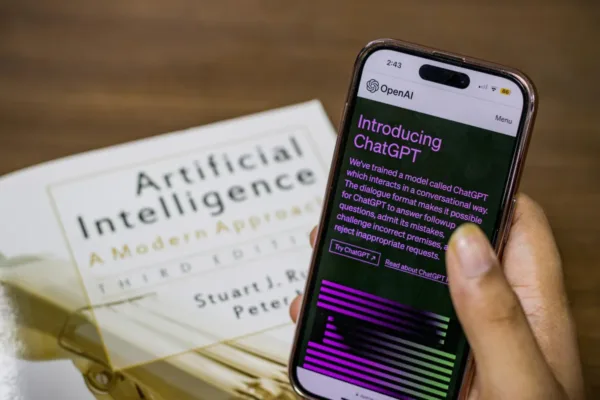 OpenAI Reportedly Fast-Tracks ChatGPT-Powered Smartphone Launch by 2027