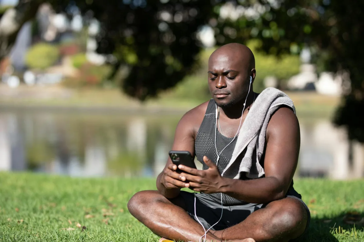 The Digital Detox Movement: Rethinking Our Relationship with Screentime