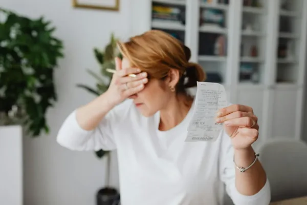 The Great Disconnect: Stock Market Peaks Amidst Consumer Caution