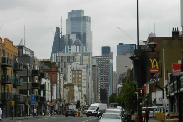 U.K. Immigration Levels Plummet Amidst Strict Policy Overhaul