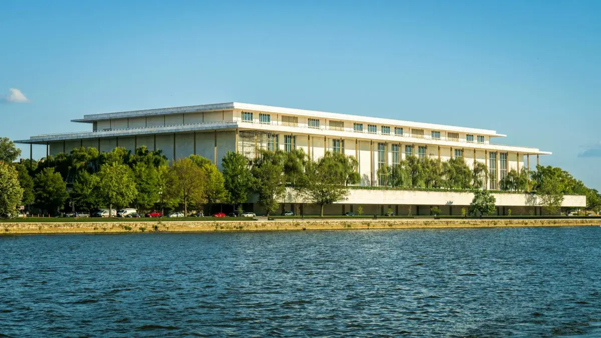 US Judge Blocks Trump's Kennedy Center Renaming and Orders Name Removal