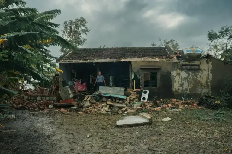 Violent Storms Claim Over 100 Lives Across Uttar Pradesh