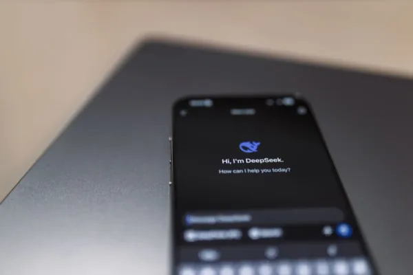 Apple's Siri Overhaul: The Strategic Integration of Private Cloud Compute and Google AI