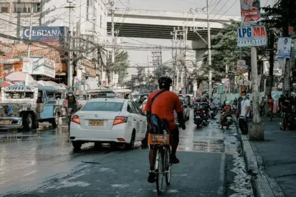 Backlash Follows Kim Soo-hyun's Return to Commercial Work in the Philippines