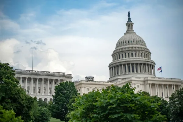 Bipartisan Coalition Breaks Stalemate to Pass Ukraine Aid Package