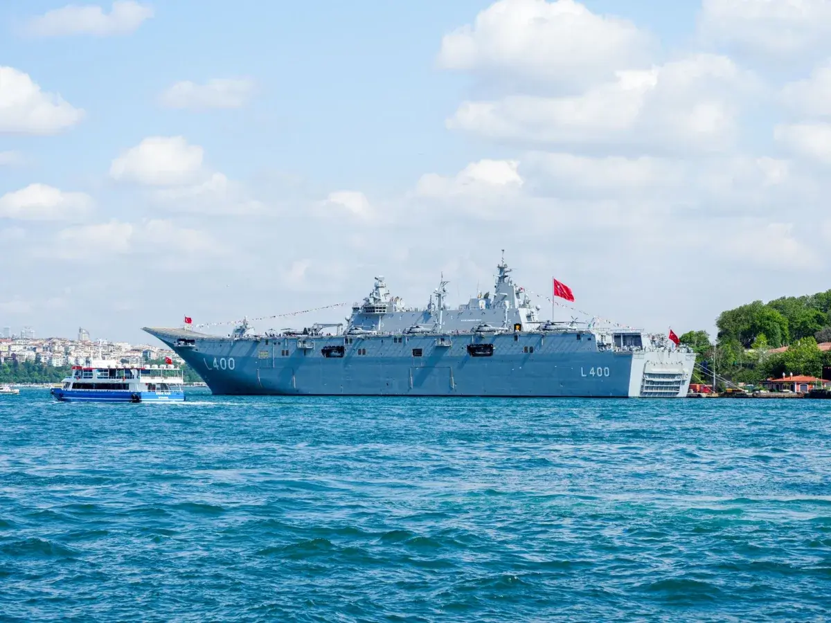 Diplomatic Tensions Mount as Pakistan Seeks Mediation Amid Escalating Strait of Hormuz Standoff