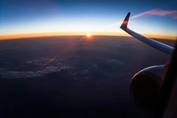 Global Airline Sector Faces Financial Turbulence as Fuel Costs Surge Amid Geopolitical Conflict
