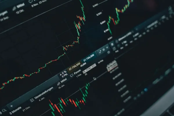 Oil Markets Pivot as Geopolitical Peace Narrative Fades