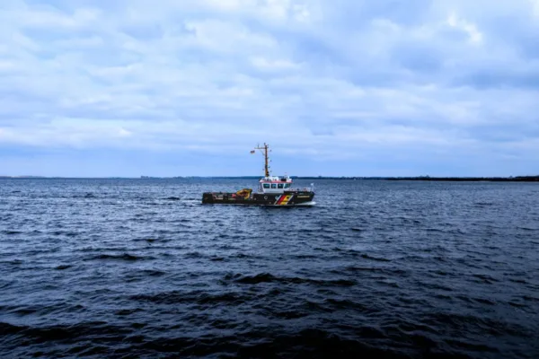 Taiwan Coast Guard Expels Chinese Vessels Amid Escalating Maritime Tensions