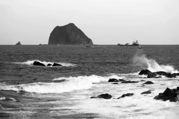 Taiwan Denounces China Coast Guard Patrols as Provocative Escalation