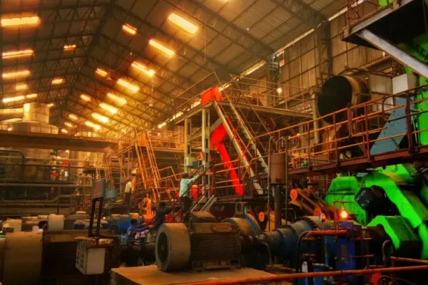 Tata Steel Faces Potential Delays in £1.25 Billion Decarbonization Project