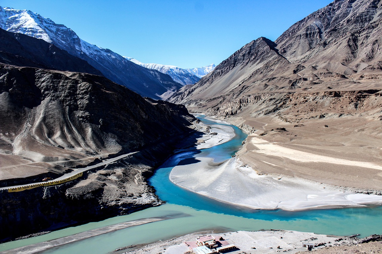 Tensions Rise Over Indus Waters Treaty as Pakistan Issues Warning to India