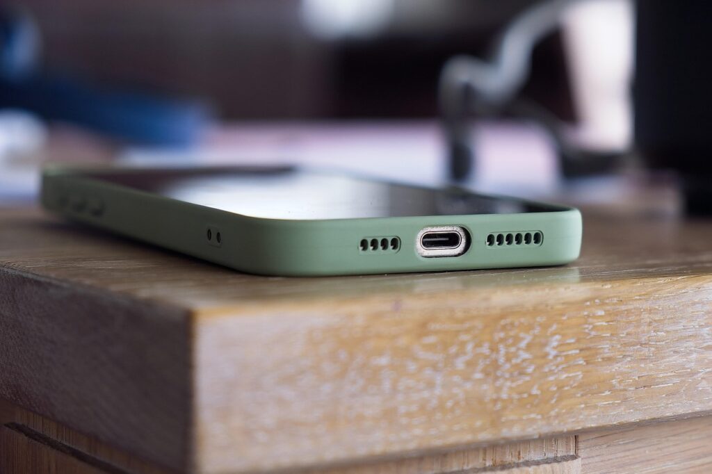 iPhone Ultra Launch Back on Track After Apple Resolves Foldable Hinge Issues