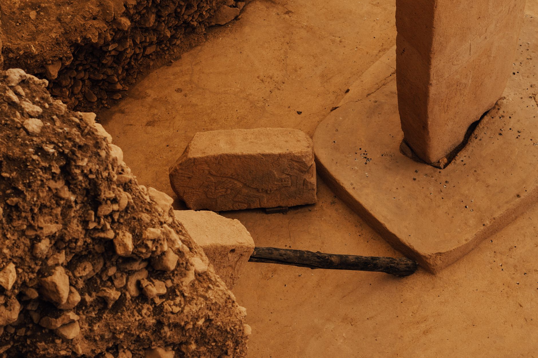 AI and Spectroscopy Reveal 400,000-Year-Old Evidence of Human Fire-Making