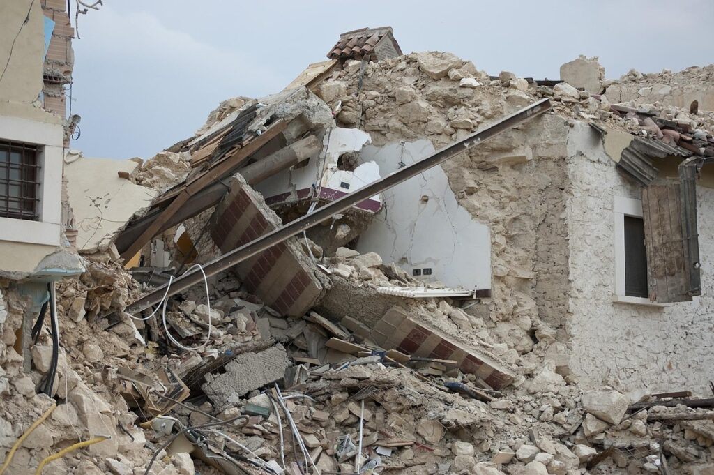 Kyiv Residential Building Partially Collapses Following Overnight Aerial Assault