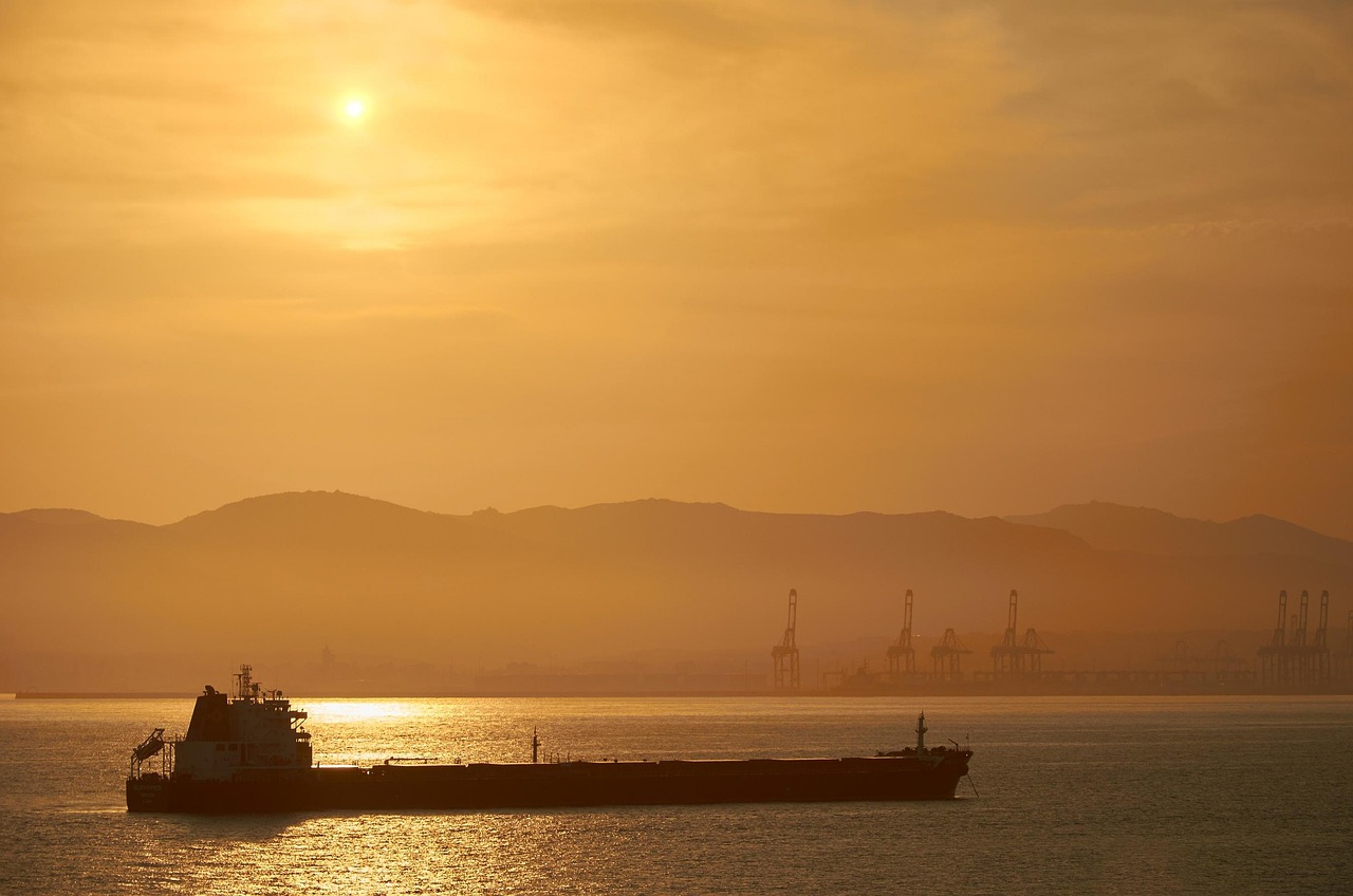 Oil Prices Breach $90 as Widening U.S.-Iran Conflict Sparks Supply Fears