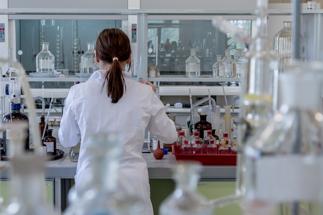 Revolutionary Magnetic Material Removes 95% of Microplastics from Water in Breakthrough Australian Trial