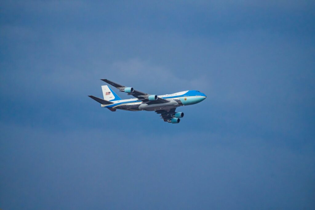 Trump Orders Qatari-Donated Plane Out of Service for Extensive 'Air Force One' Security Upgrades