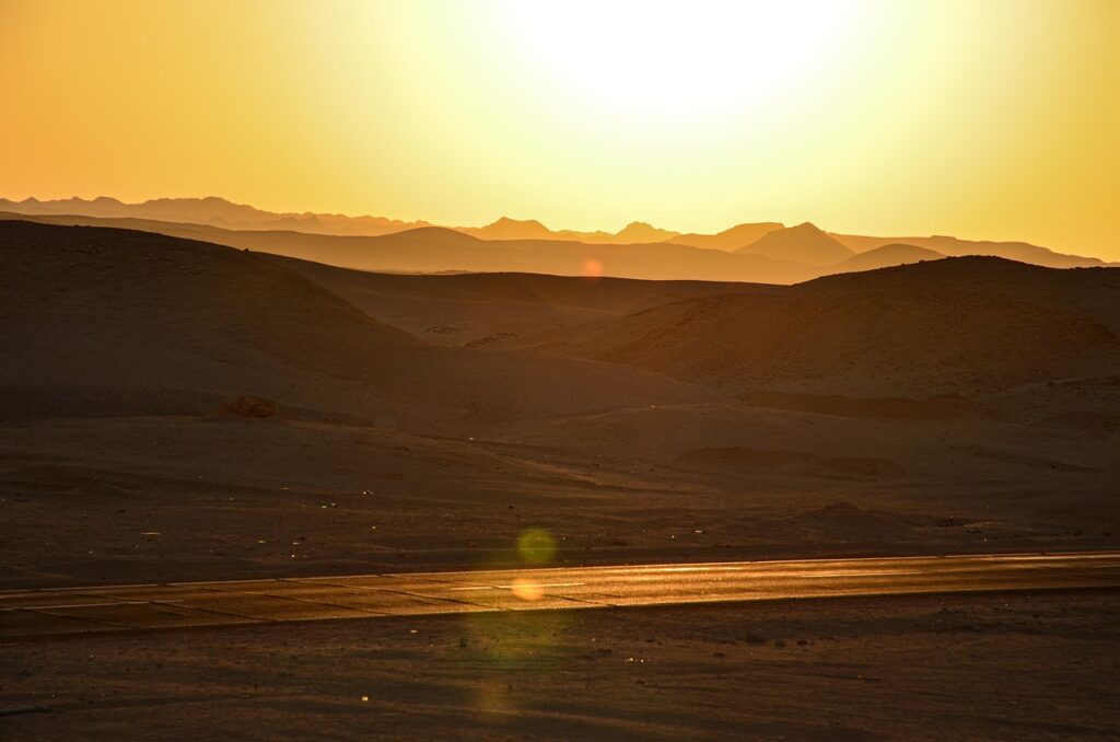 UAE Braces for Intense 'Jamrat Al Qayth' Summer Heatwave