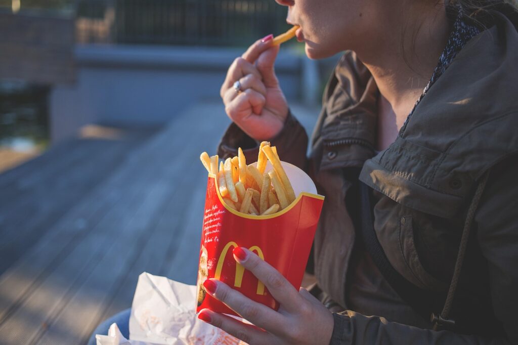 Viral KFC Review by ‘Joe Is Hungry’ Highlights Shift Toward Authentic Food Media