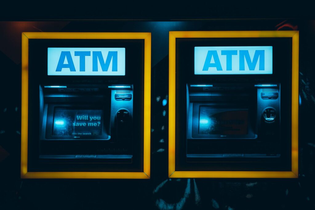 RBI Governor Urges Proactive Strategy for India's AI Integration in Finance